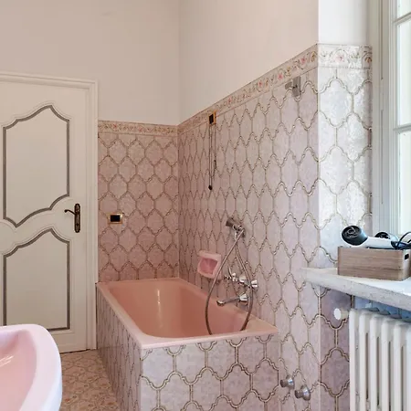Villa La Cicaliera 10, Emma Sanremo